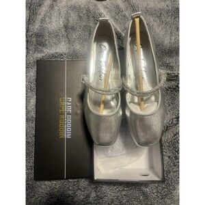 NEW IN BOX Cape Robbin Silver Ballet Tammy Flats women’s size 7 size